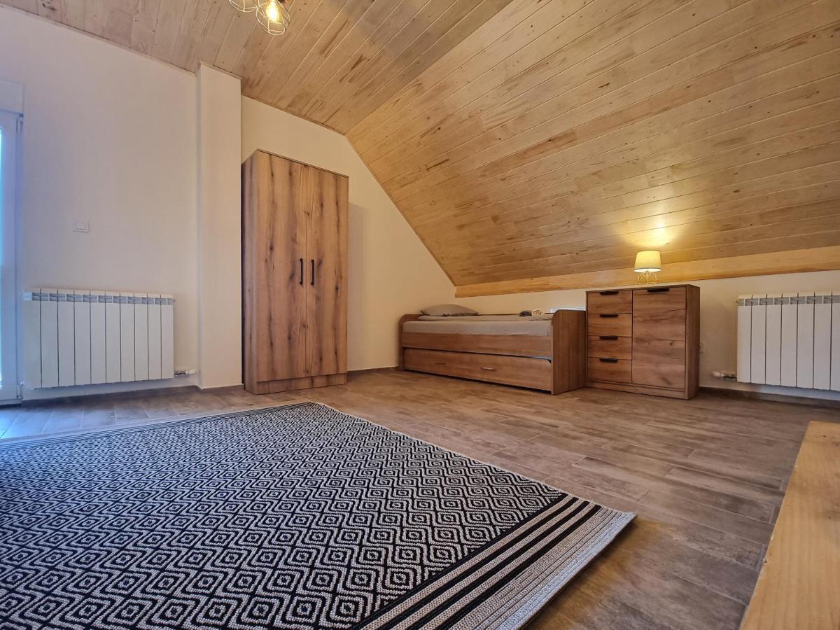 Apartmani Gala Zabljak Exterior photo